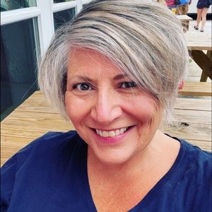 Meet your Posher, Melisa